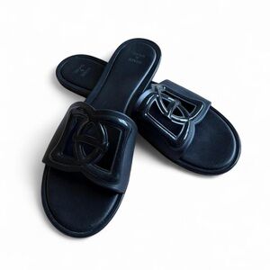 Black Jelly Slide Sandals With Lux Detail